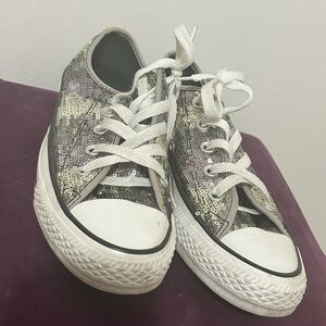 Sequin converse